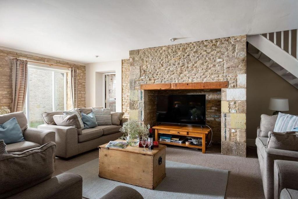 Stanton House, 6 Bedroom, 5 Bath Cheltenham Luaran gambar